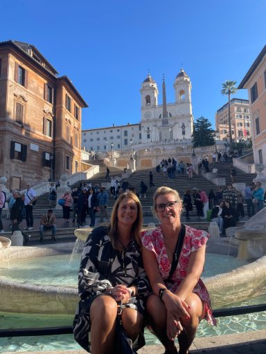 Monica o Carina vid spanska trappan